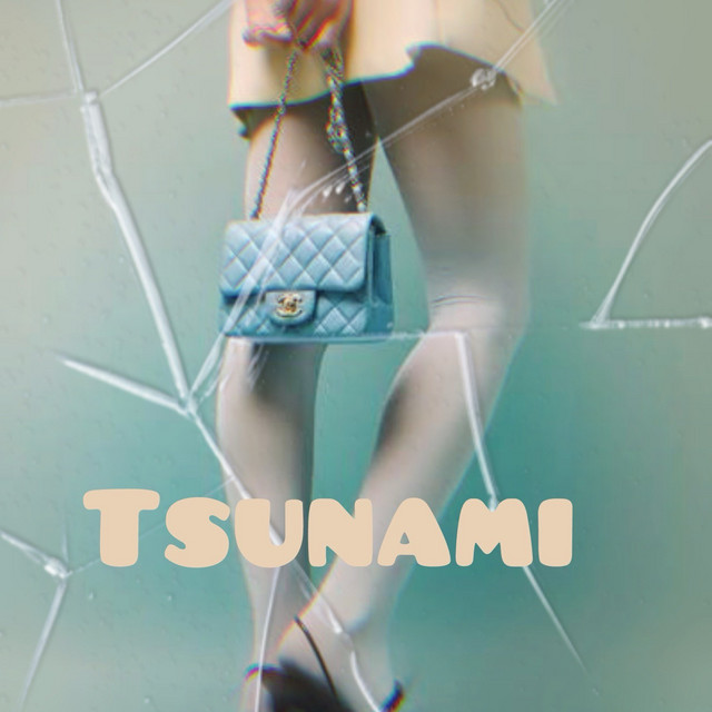 D' Regulars, Karolina – Tsunami