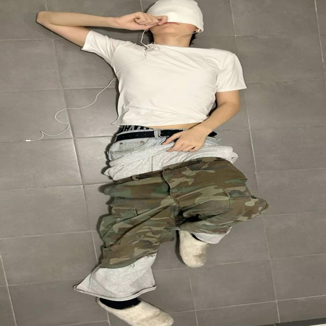 how does it feel cover art