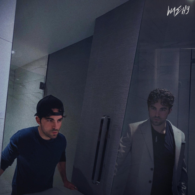 Hotel Mirrors