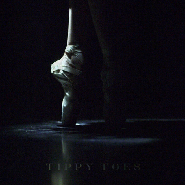 Tippy Toes by Iris