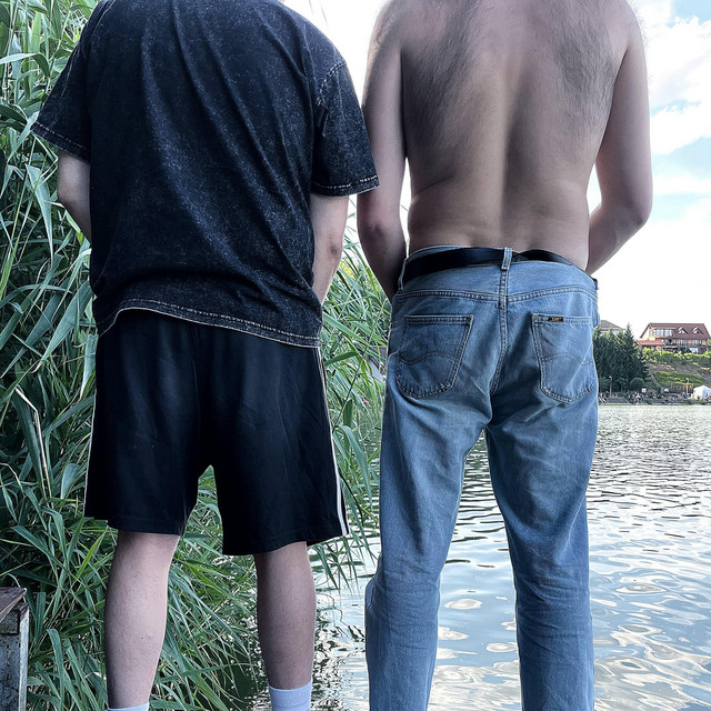 gyenge kezű lány cover art