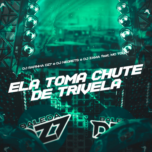 ELA TOMA CHUTE DE TRIVELA