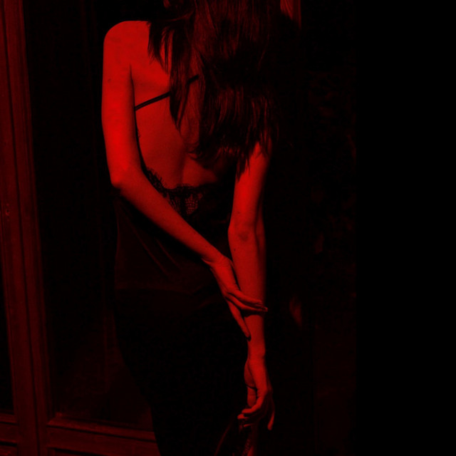 devil in ur eyes (sped up/slowed)