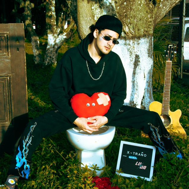 Xtraño cover art