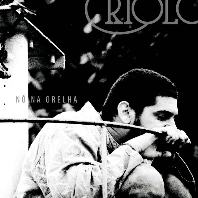 Nó na Orelha cover art