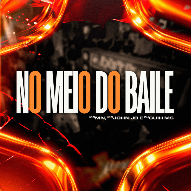 No Meio do Baile