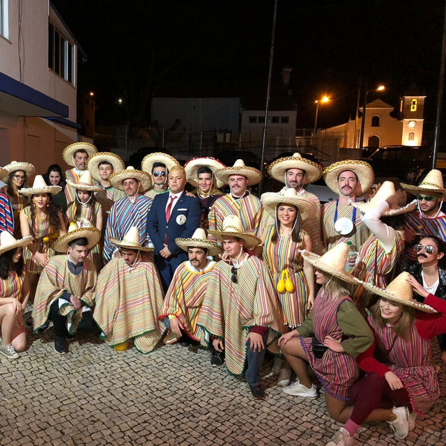 Não Há Carnaval Como Cá cover art