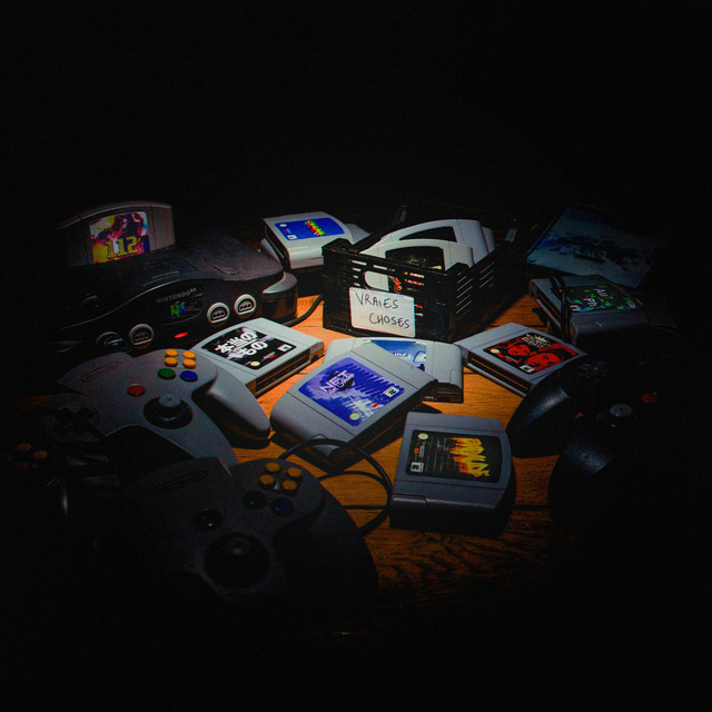 VRAIES CHOSES cover art