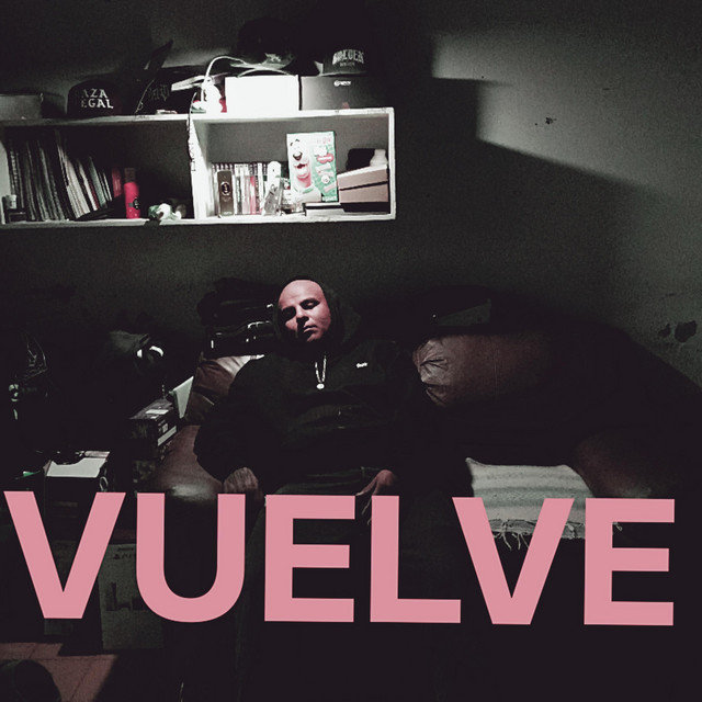 VUELVE