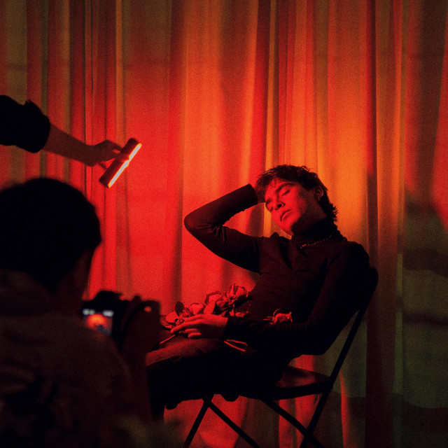 LUCES DE ROJO cover art