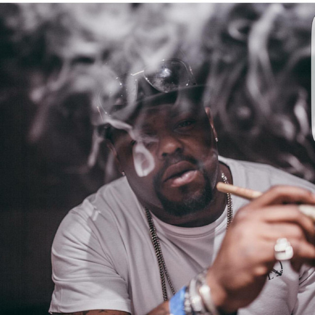 how many nfl players smoke cigarettes Baker Mayfield's Sideline Slip Sparks Outrage Over NFL Policies | NFL News