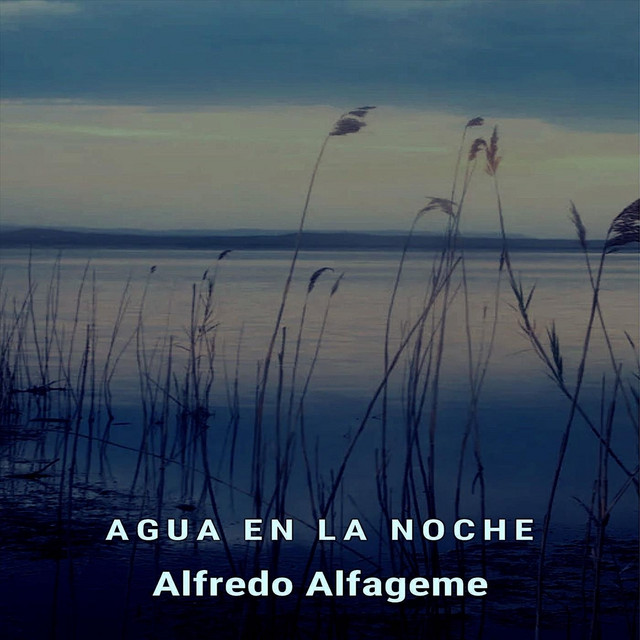 Agua En La Noche