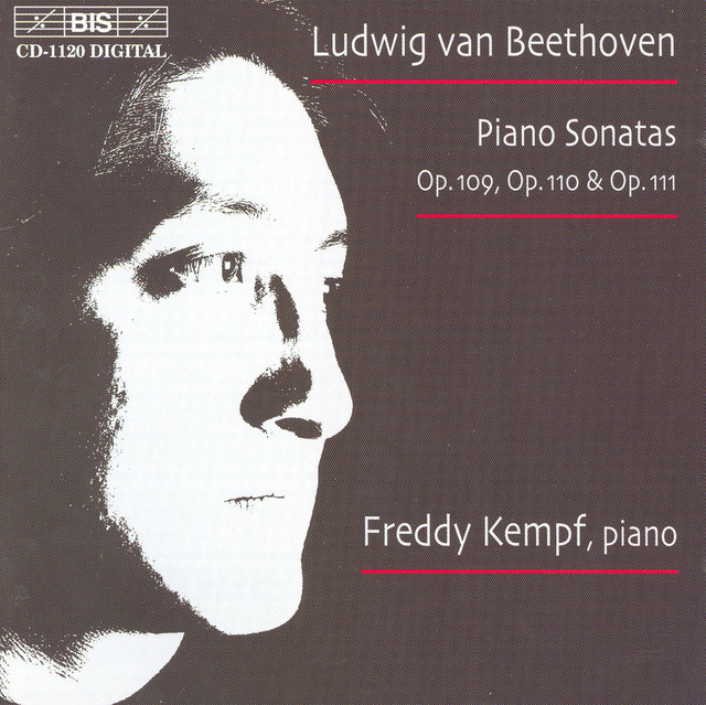 Beethoven: Piano Sonatas Nos. 30-32