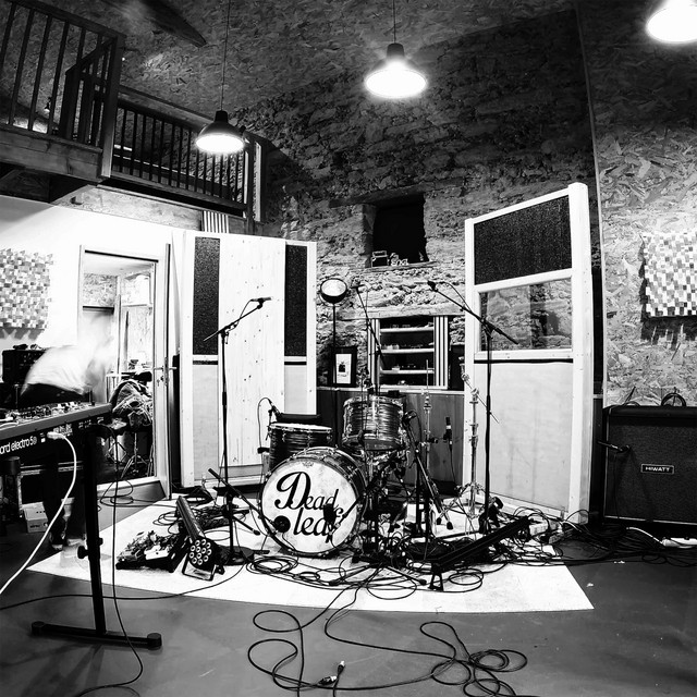 Dans La Ville Endormie (Live Caracal Audio) cover