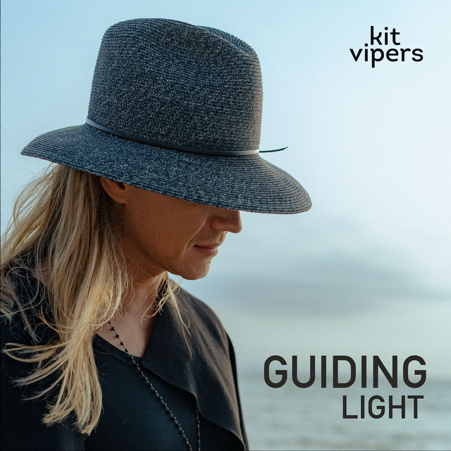 Обкладинка: Guiding Light — Kit Vipers
