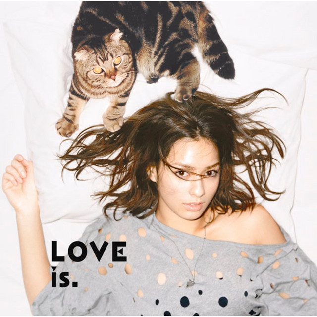 Capa de LOVE is. - MiChi