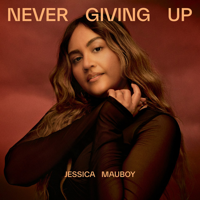 Capa de Never Giving Up - Jessica Mauboy