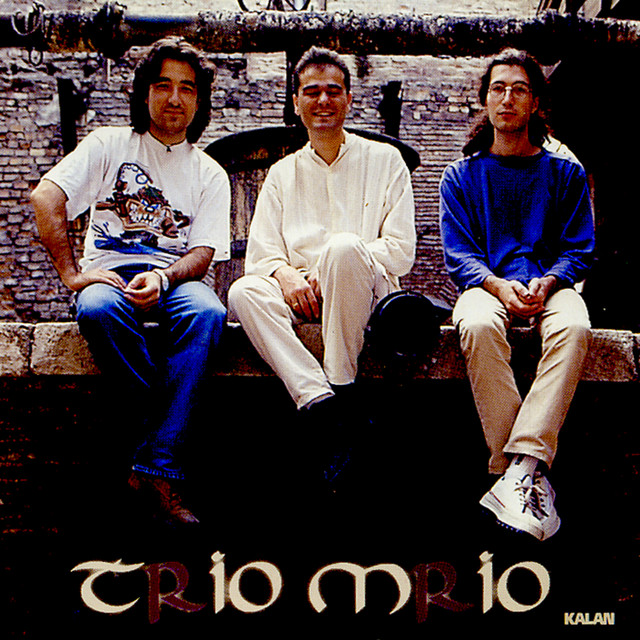 Trio Mrio cover