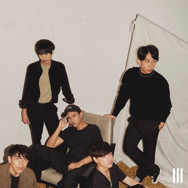 ข้างกัน (City) [feat. ออม TELEx TELEXs]