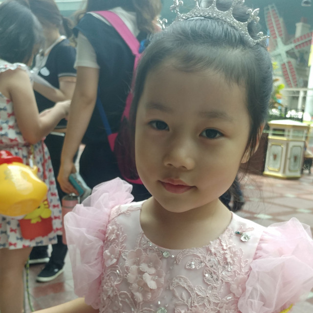 신제인