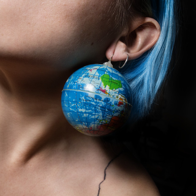Le Monde cover art