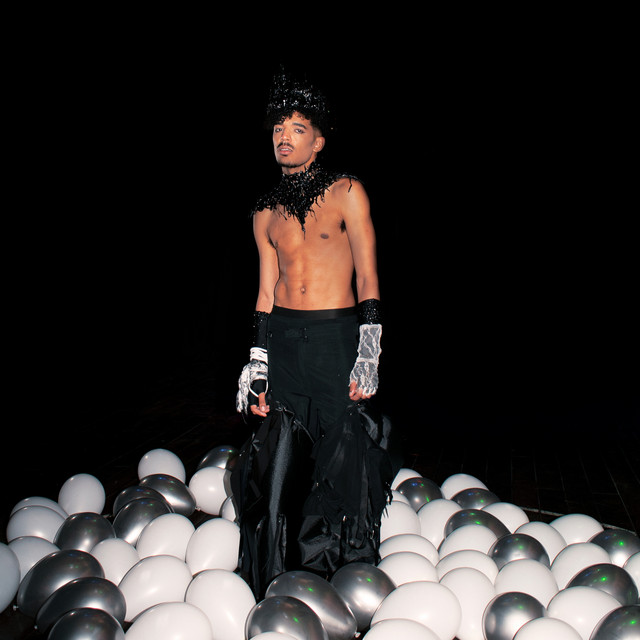Próprio cover art