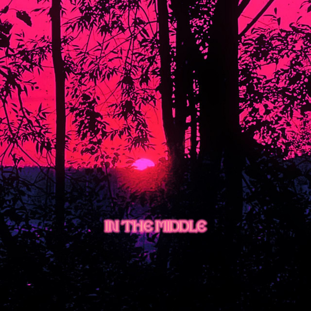 In the Middle - Single by Yulia Ehwaz | Spotify