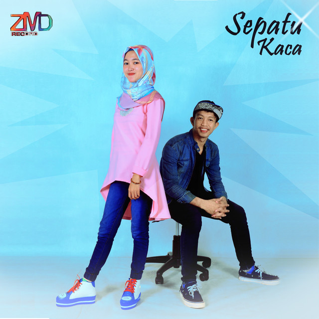 Sepatu Kaca