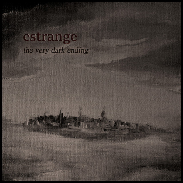 Estrange Photo