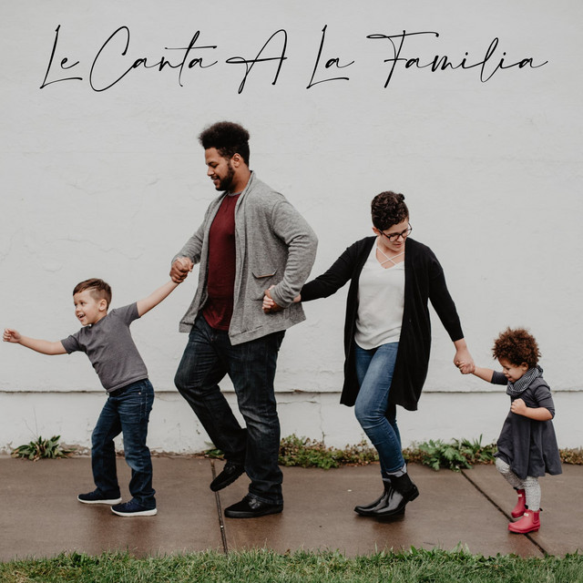 Le Canta a la Familia cover art