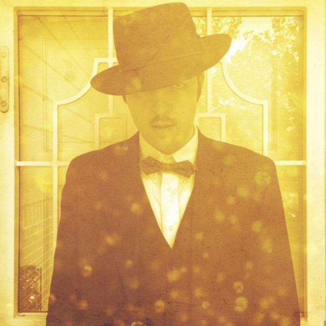 Ch4mp4gn3ch4nd3l13r cover art