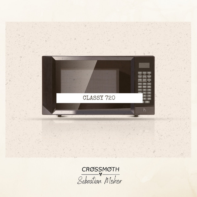 Crossmoth, Sebastian Mohor – classy 720