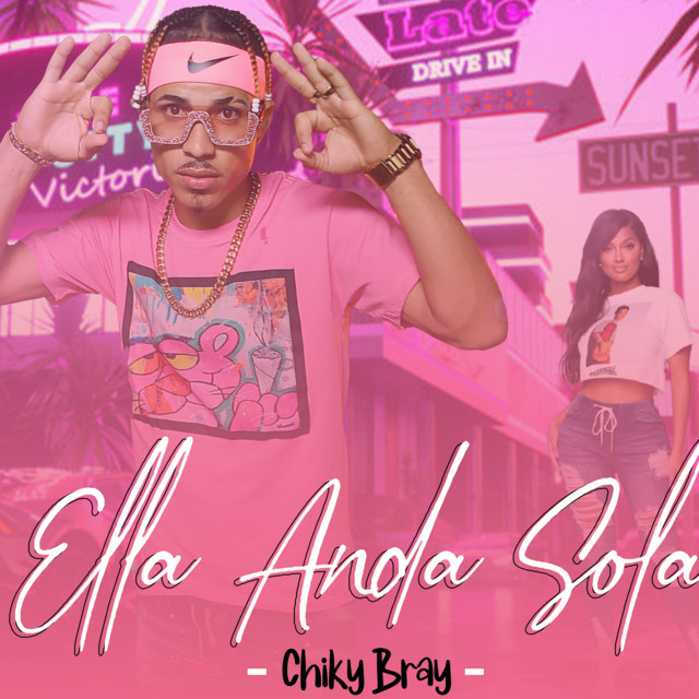Ella Anda Sola