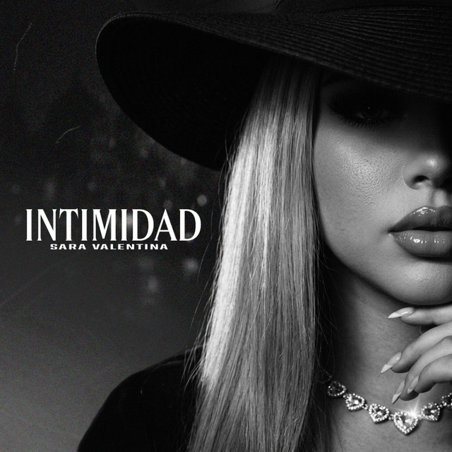 Intimidad cover