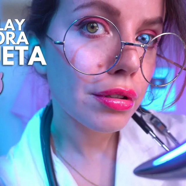 ASMR Doctora Coqueta Hace Experimentos Contigo Carol ASMR Roleplay Argentina cover art