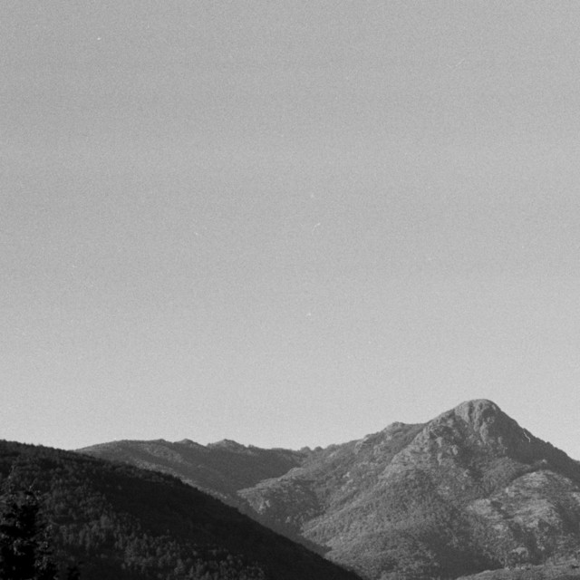La terre et la force cover