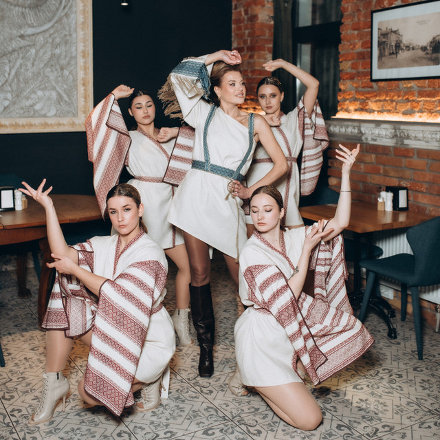 Cover art: Зозуля — Олена Пушкарук