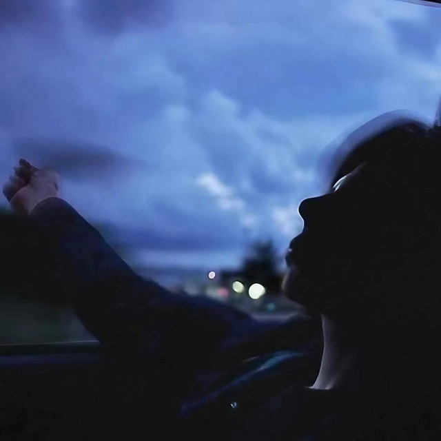 MIDDLE OF THE NIGHT - Slowed & Reverb