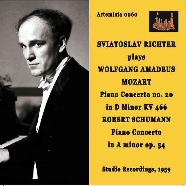 Mozart & R. Schumann: Piano Concertos cover