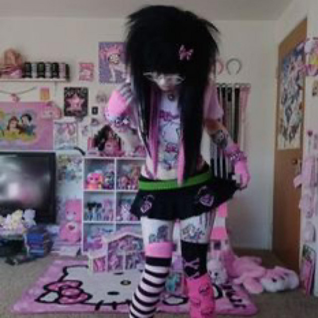 SCENE SCENE SCENE