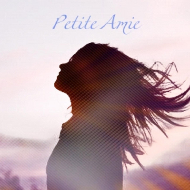 Petite Amie artwork