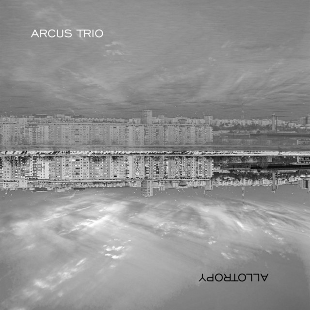 Arcus Trio