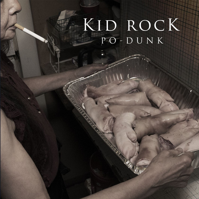 does kid rock still smoke cigarettes smoking a cigarette Stock Photo 