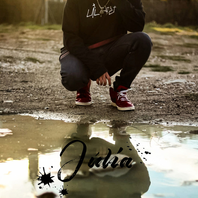 Júlia cover art