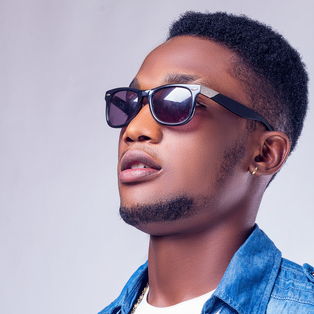 Na Them Dey Rush Us - Single by Deribb | Spotify
