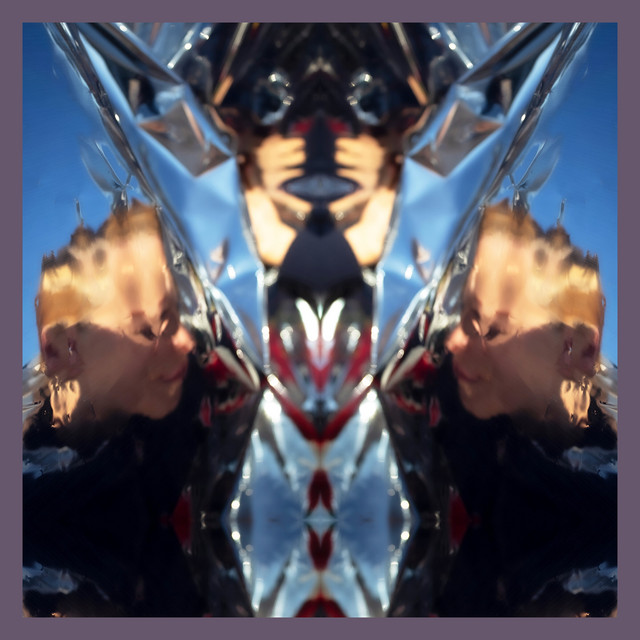 Atom Dancer
