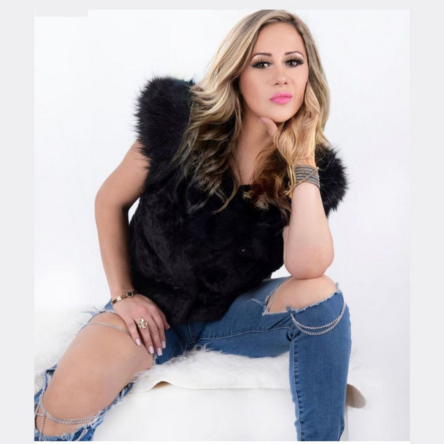 Claudia Leal