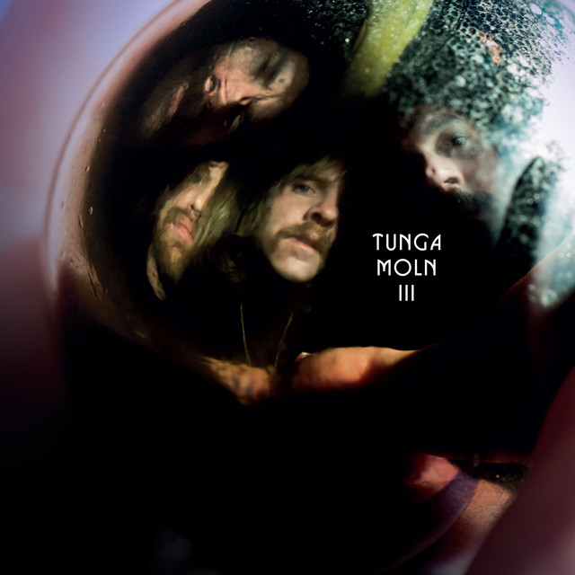 Tunga Moln III cover art