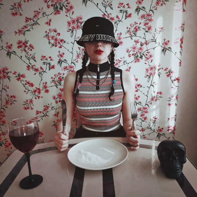 BLACK MOLLY | Spotify