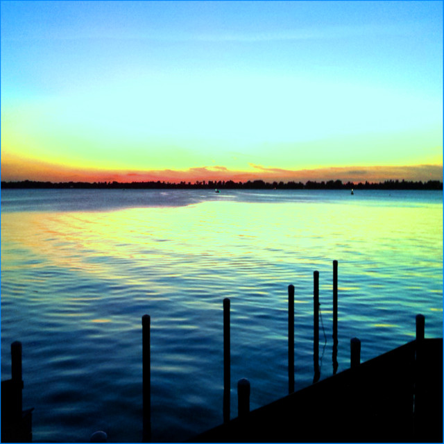 Soothing Background Noises (a Gentle blend of White Noises, Rain, Clothes Dryers, Vacuums, Air Conditioners...) cover art